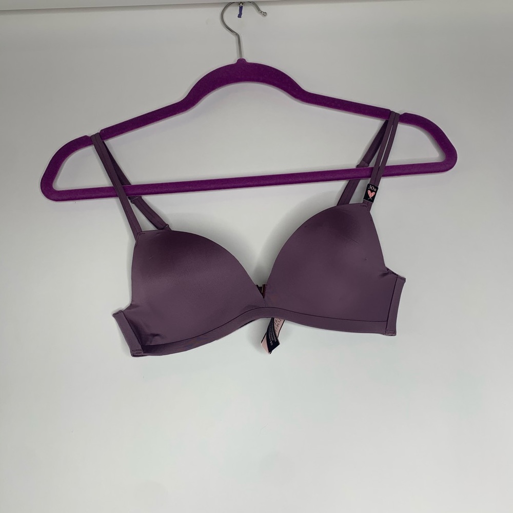 Victoria’s Secret Bra (Padded, No-wire) 30B